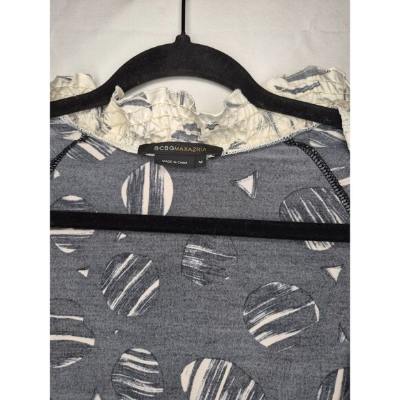 BCBG MAXAZRIA black and white sleeveless ruffle blouse Woman's Size Medium - Picture 4 of 4